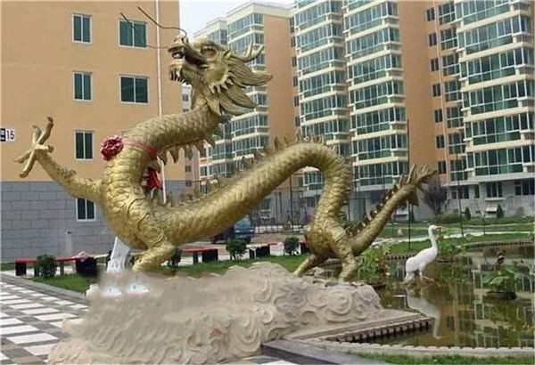 5米長(zhǎng)龍雕塑.jpg