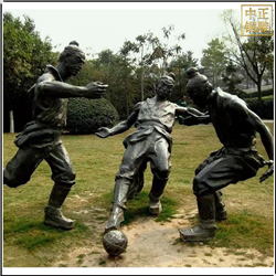 古代人物踢球銅雕塑 古代人物踢球銅雕塑